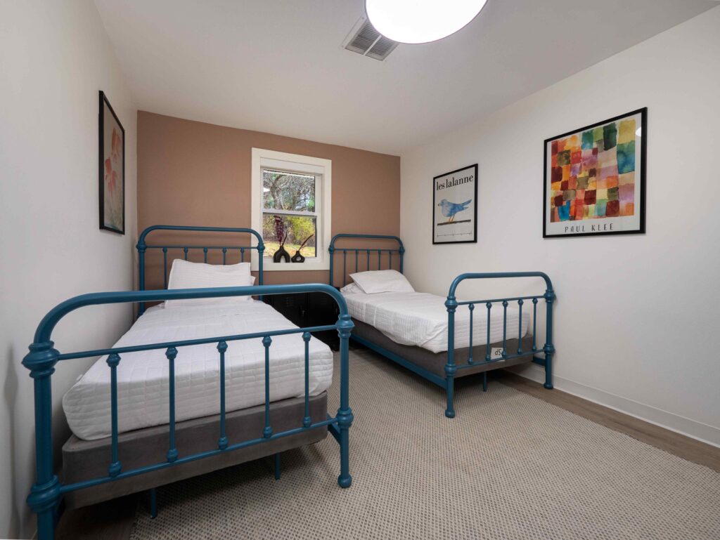 Blue Ridge Eating Disorder Care Center bedroom